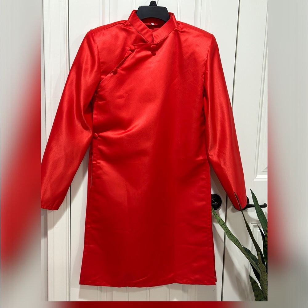 Men Vietnamese traditional dress